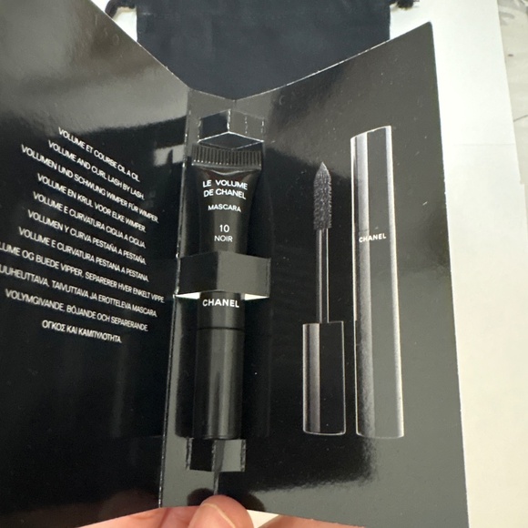 Chanel Minis with Mini pouch - Picture 6 of 6